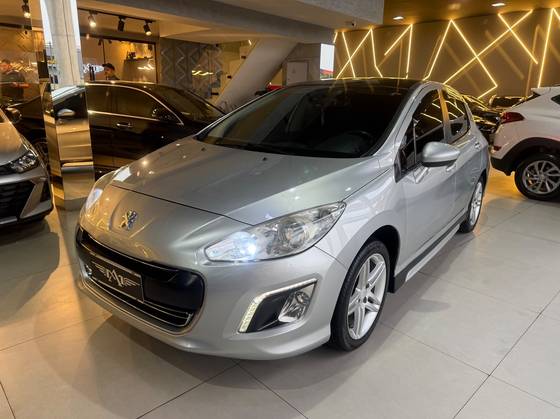 PEUGEOT 308 2.0 ALLURE 16V FLEX 4P AUTOMÁTICO PEUGEOT 308 2.0 ALLURE 16V FLEX 4P AUTOMÁTICO